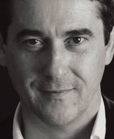Adrian LukisƬ