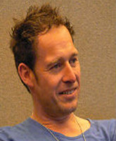 Colin TeagueƬ