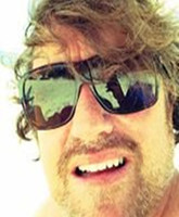 Sean VallaƬ
