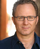 Todd HollandƬ