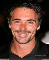 Greg EklundƬ