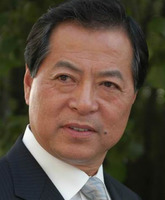 何麟照片