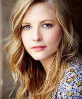 Elizabeth BlackmoreƬ