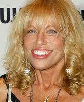 Carly SimonƬ