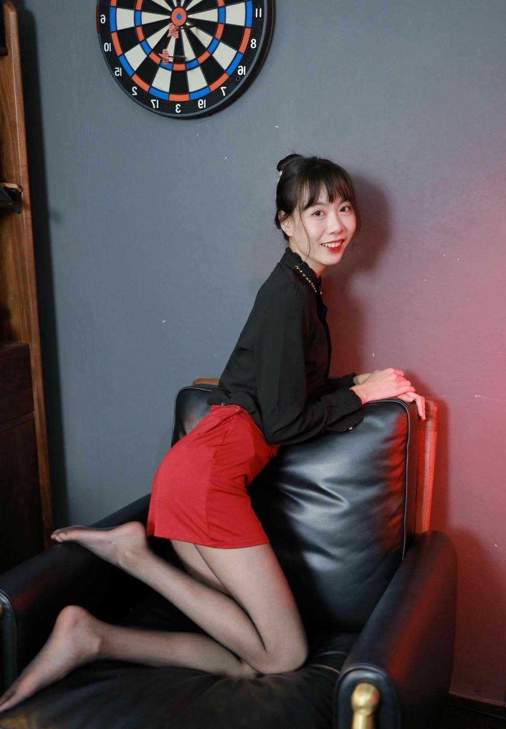 ������¶��첥