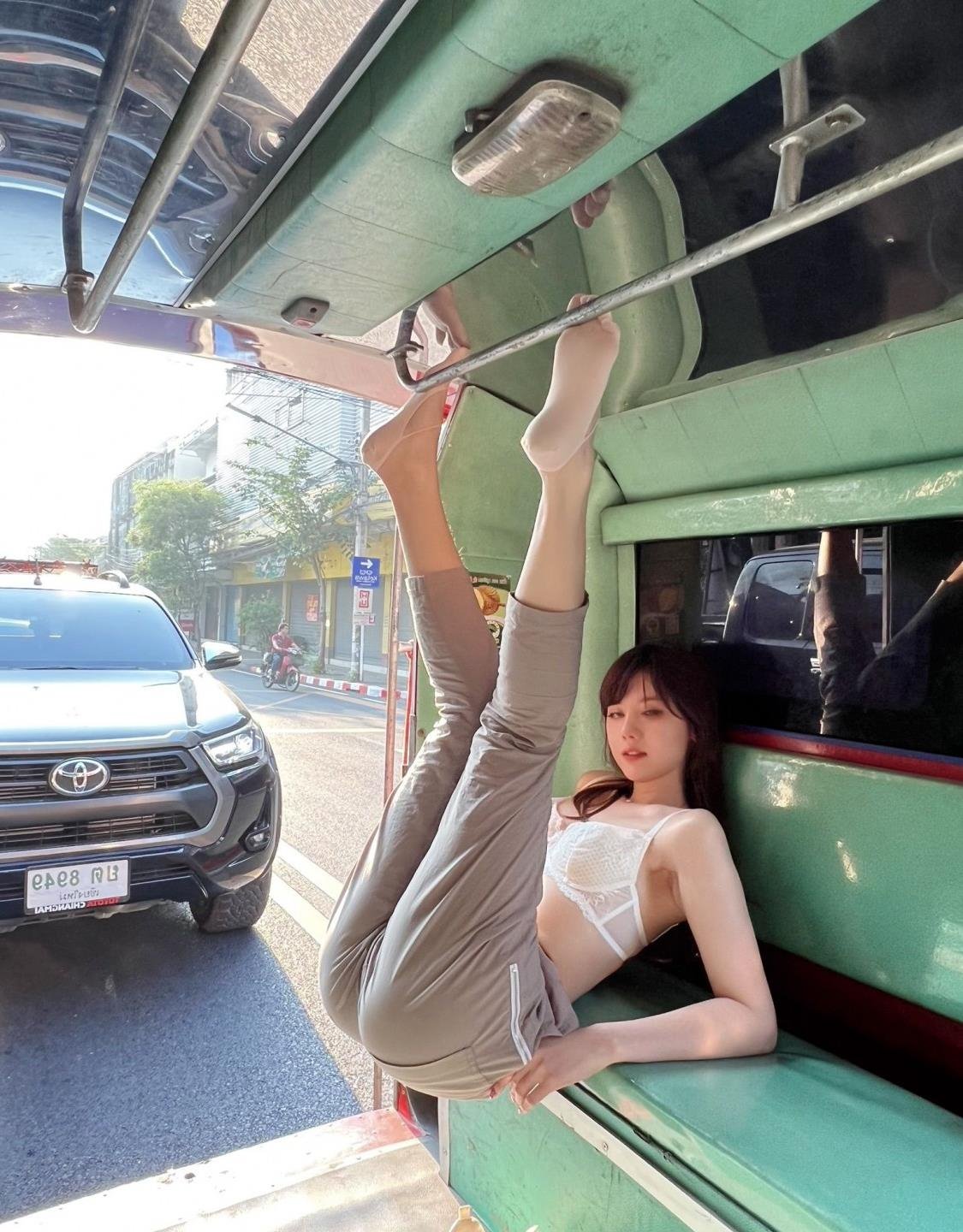 ������������վ��ӭ���첥