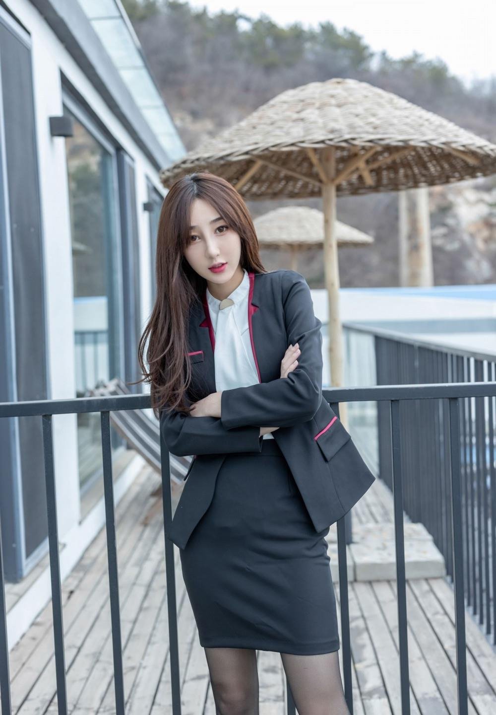 ������ɫ����һ��